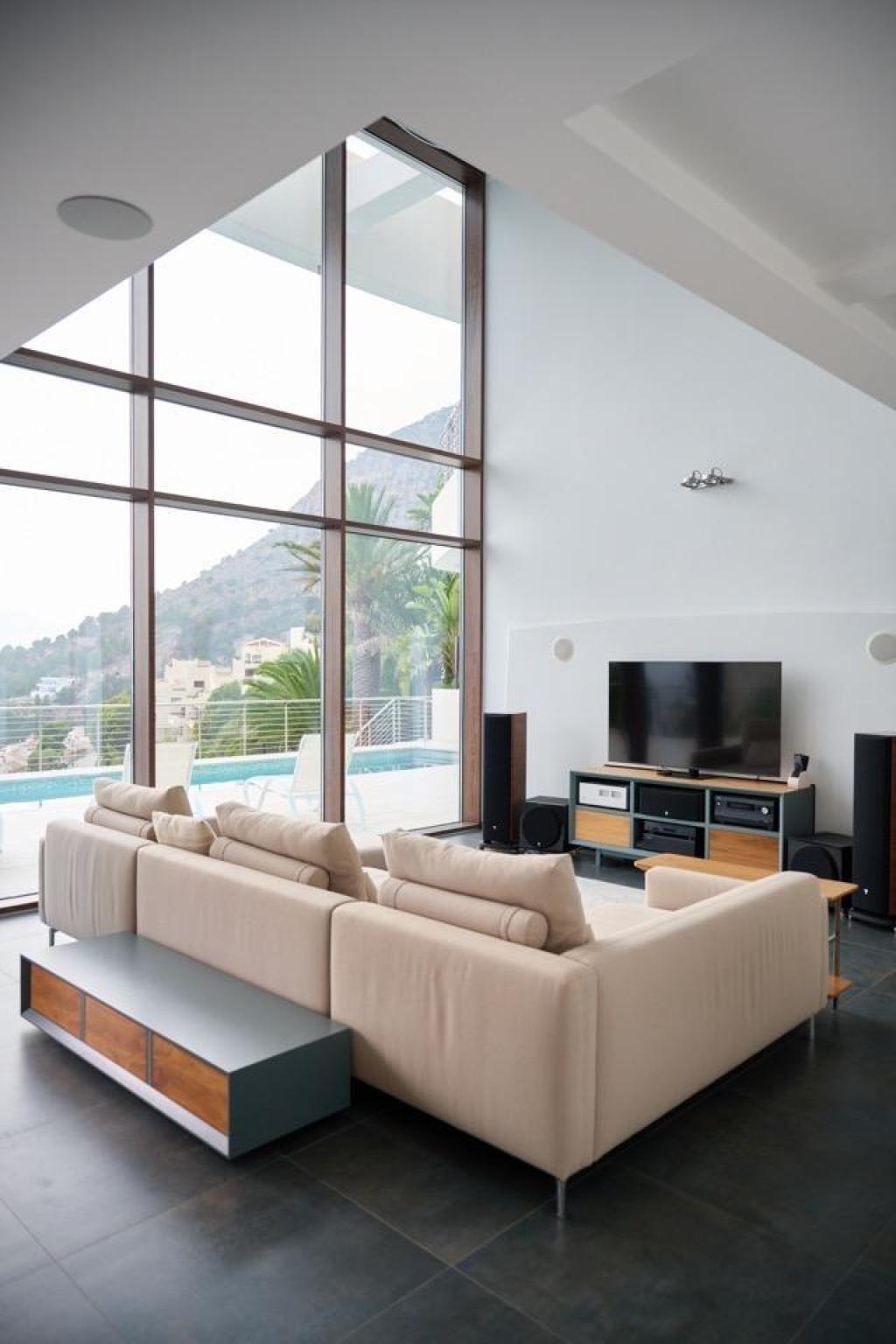 5 bed villa in Altea