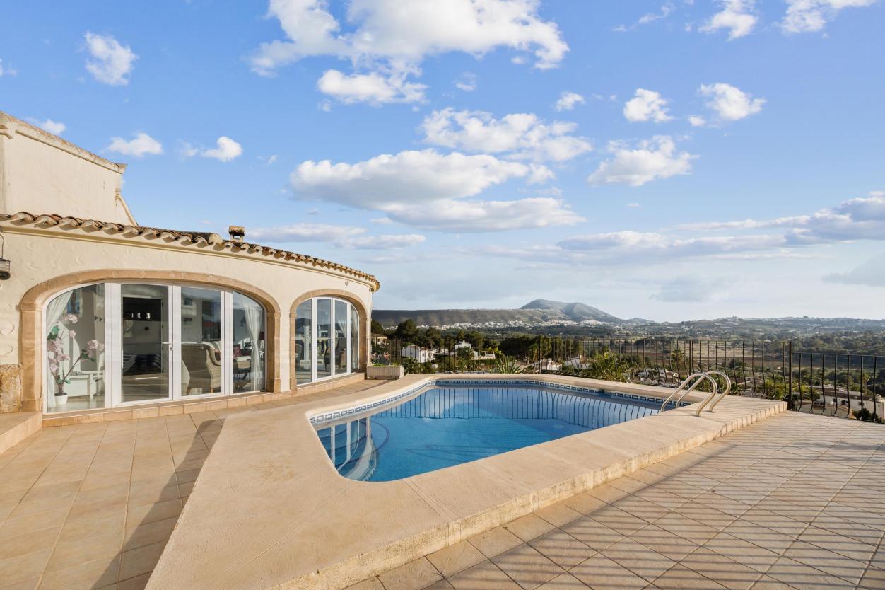 5 bed villas in Javea