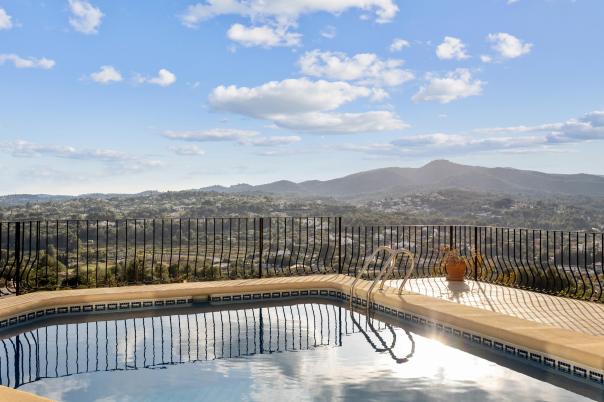 5 bed villas in Javea