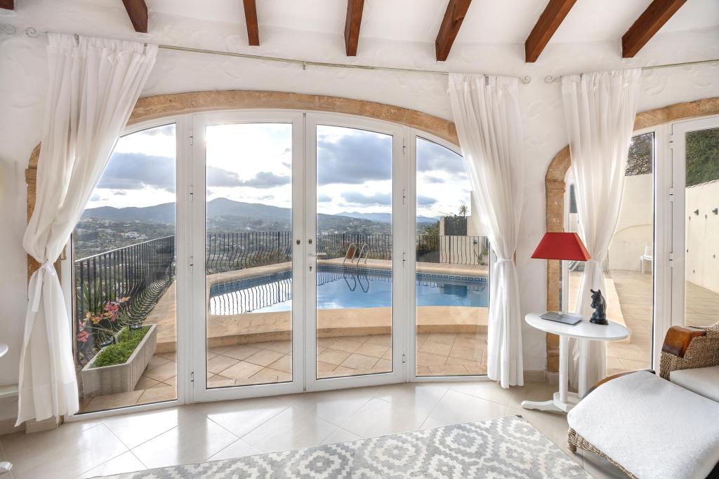 5 bed villas in Javea