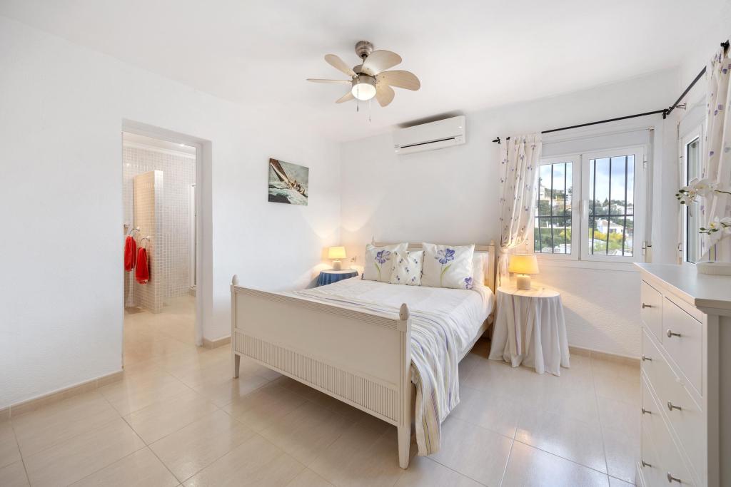 5 bed villas in Javea