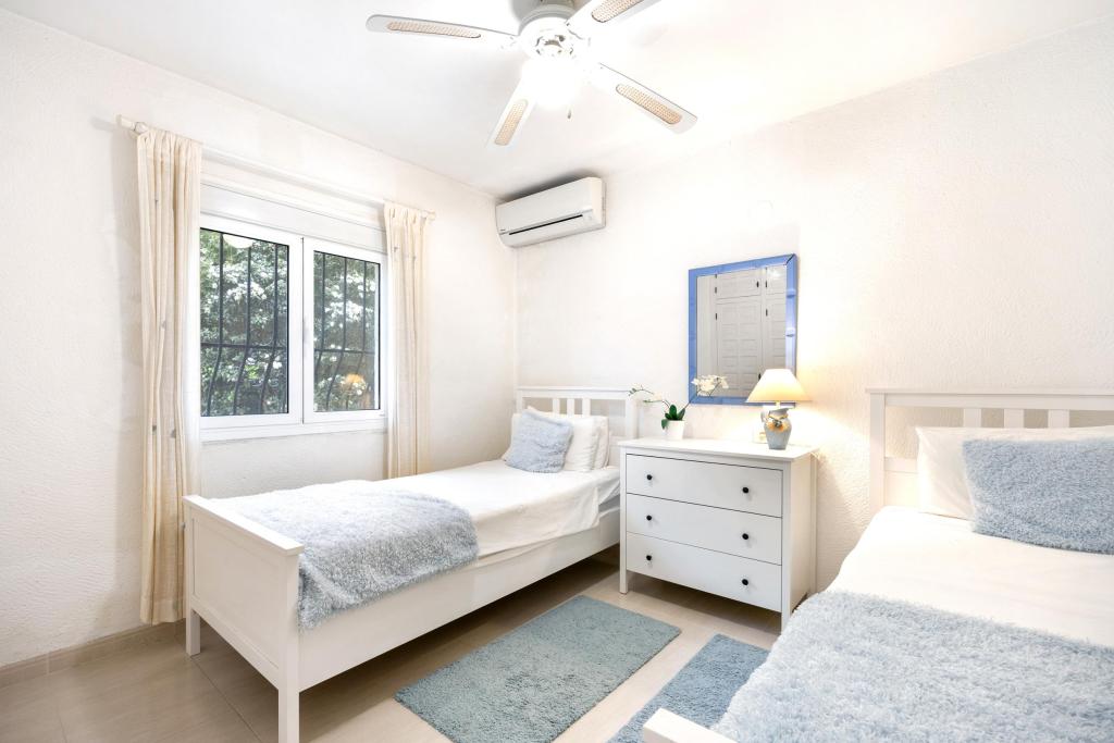5 bed villas in Javea
