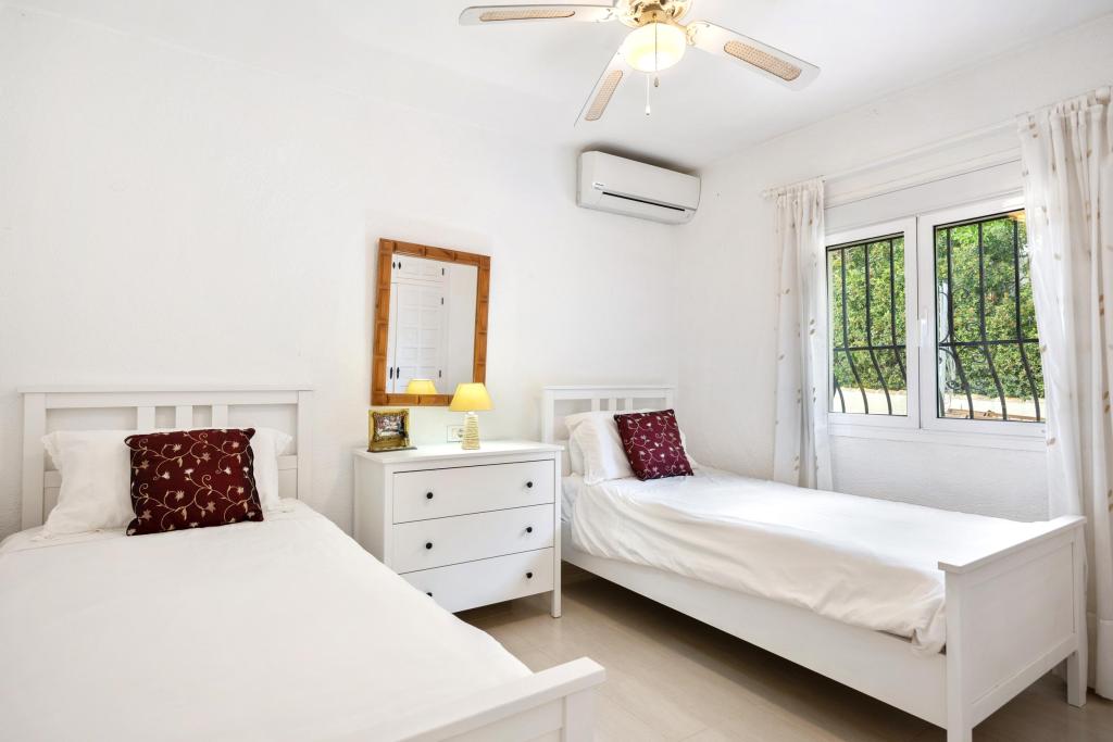 5 bed villas in Javea