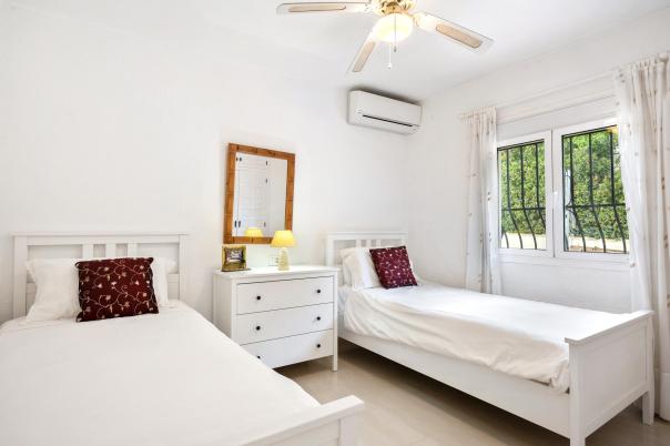 5 bed villas in Javea