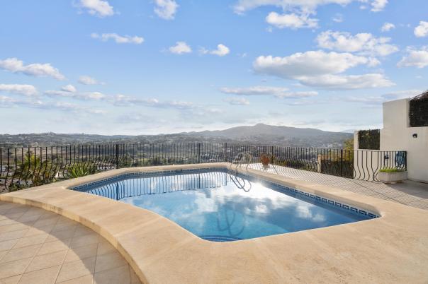 5 bed villas in Javea