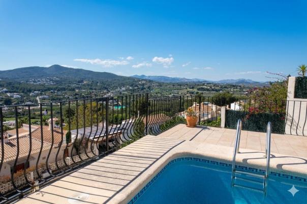 5 bed villas in Javea