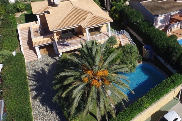 4 bed villas in Moraira