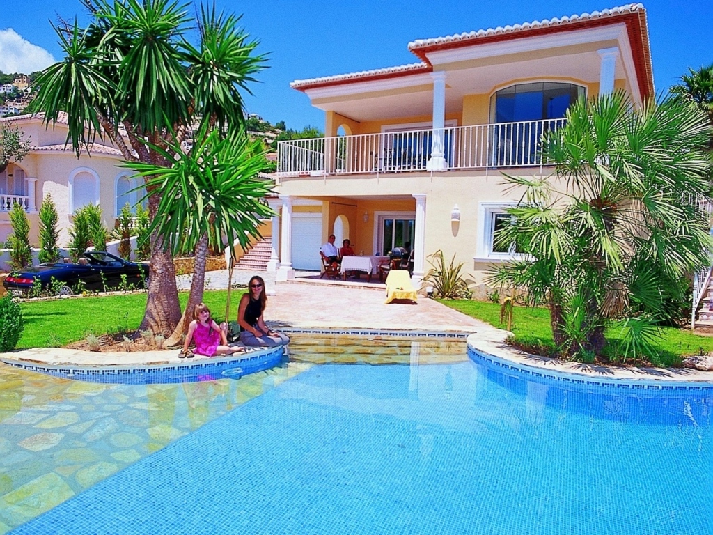 4 bed villas in Moraira