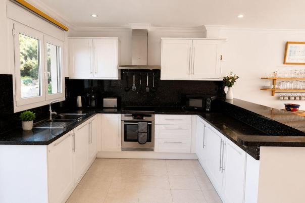 2 bed apartment in Benissa