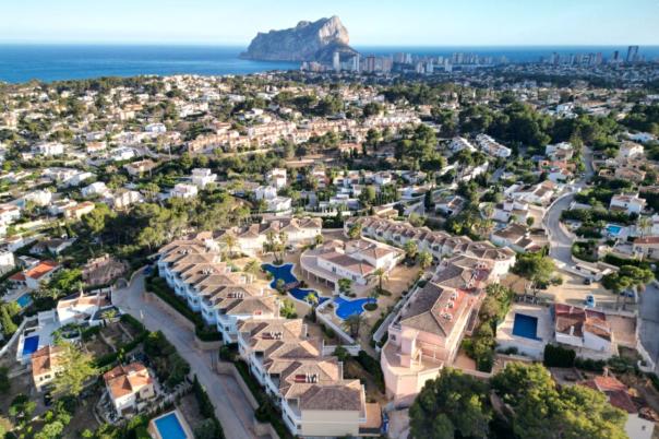 2 bed apartment in Benissa