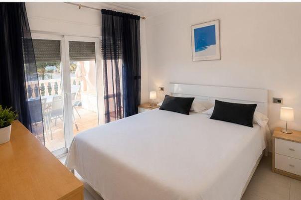 2 bed apartment in Benissa