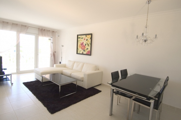 2 bed apartment in Benissa