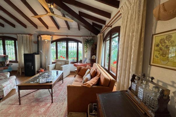 3 bed finca in Teulada