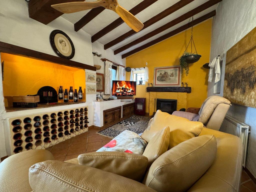 3 bed finca in Teulada