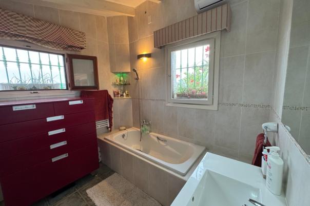 3 bed finca in Teulada