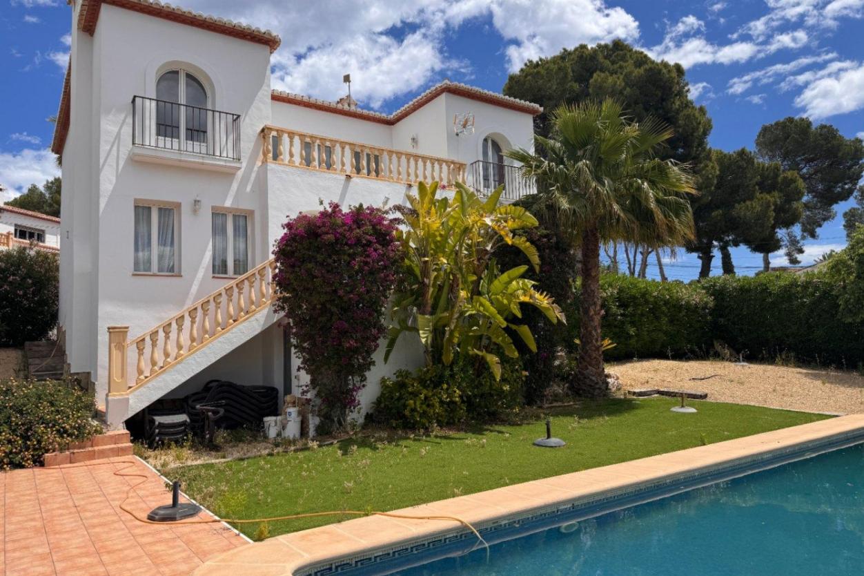 5 bed villa in Moraira