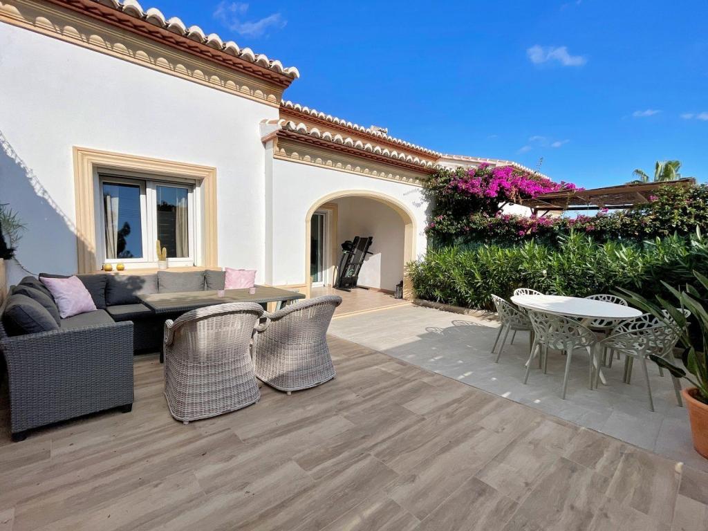 2 bed villa in Benitachell