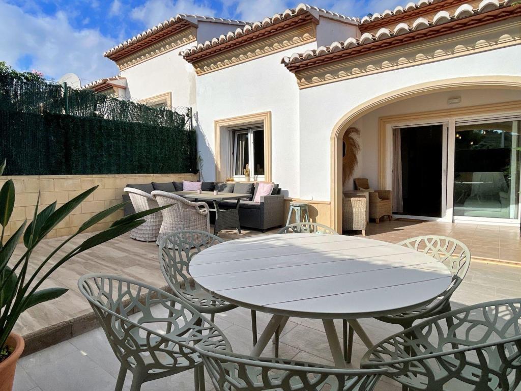 2 bed villa in Benitachell