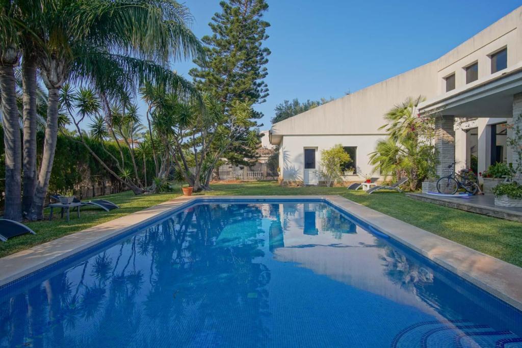 4 bed villa in Denia