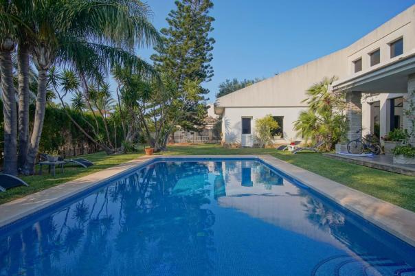 4 bed villa in Denia