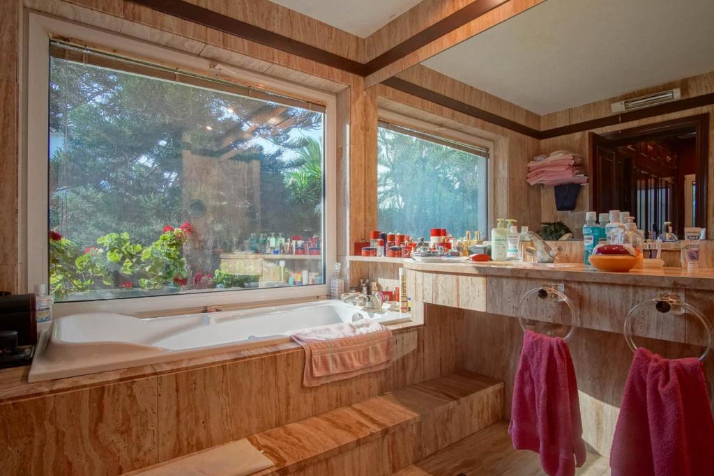 4 bed villa in Denia