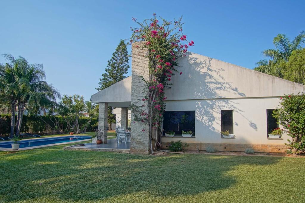 4 bed villa in Denia