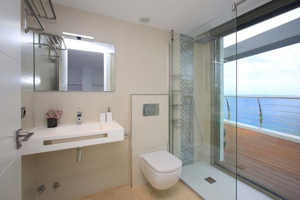 6 bed villa in Altea