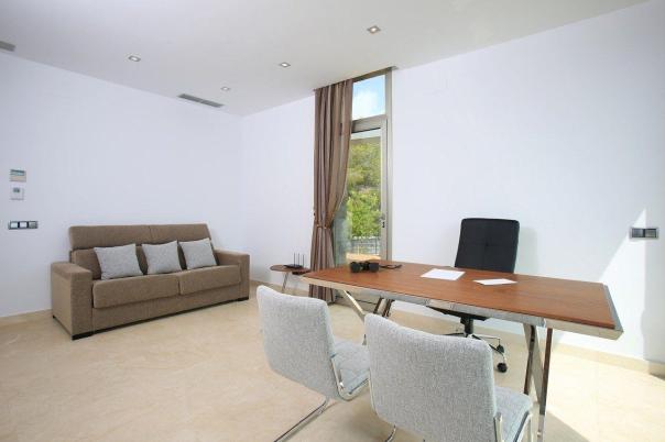 6 bed villa in Altea