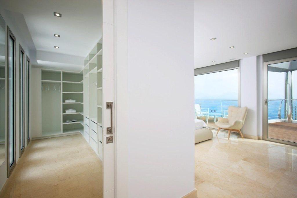 6 bed villa in Altea