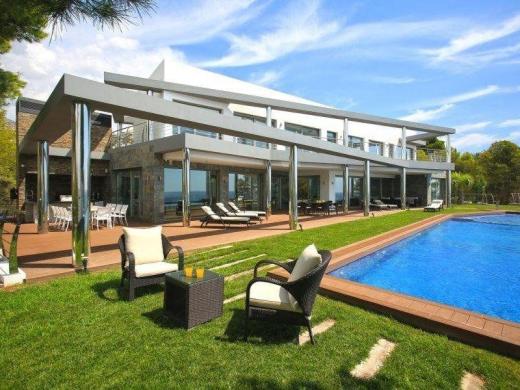 6 bed villa in Altea