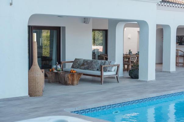 6 bed villas in Moraira