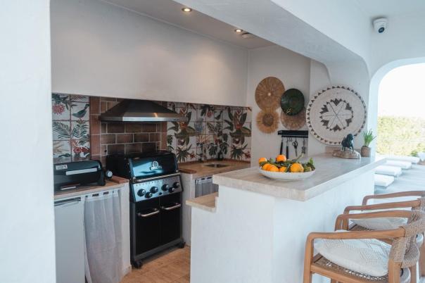 6 bed villas in Moraira