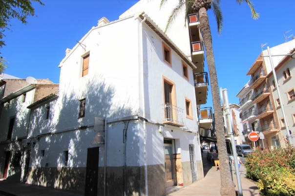 6 bed town house in Xàbia