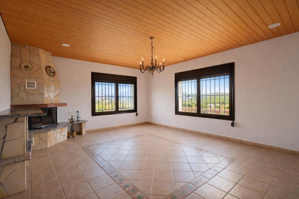 3 bed finca in Benitachell