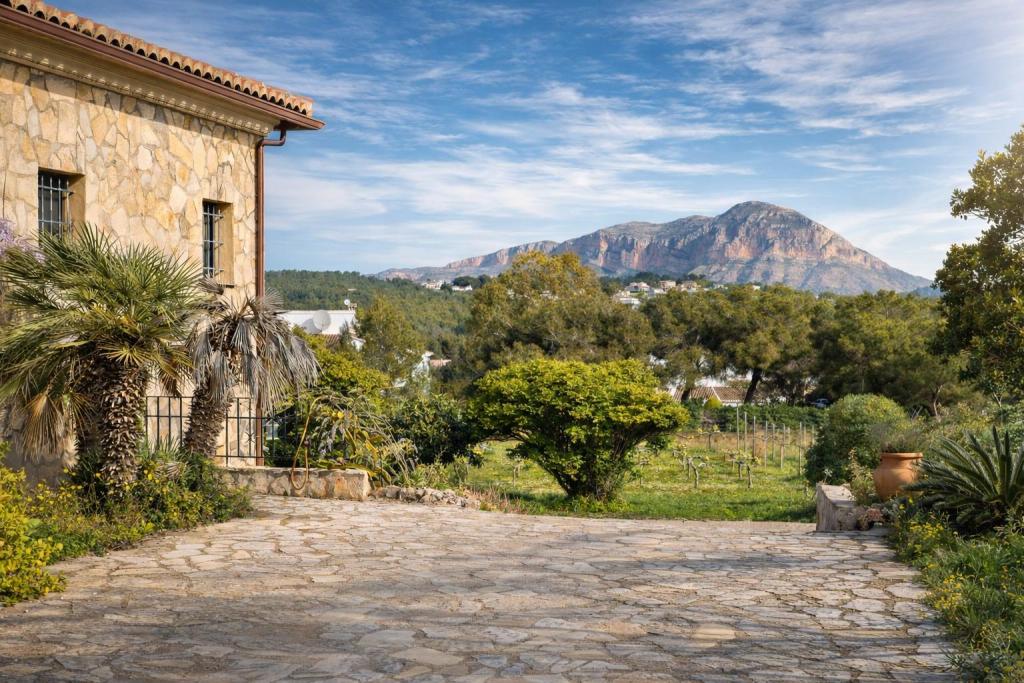 3 bed finca in Benitachell