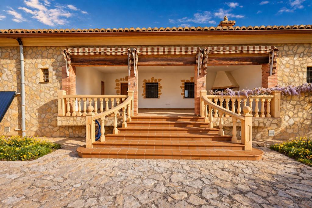 3 bed finca in Benitachell