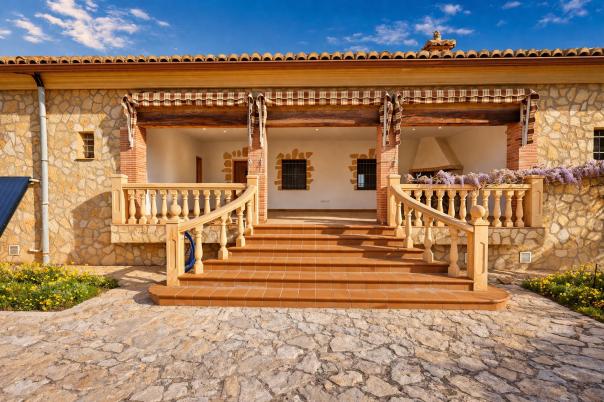 3 bed finca in Benitachell