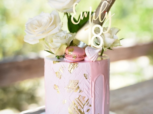 Bakery Javea - Love & Buns - Wedding, Birthday & Celebration Cakes