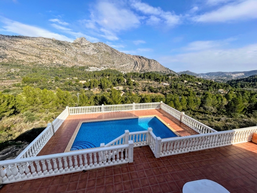 4 bed villa in Benigembla