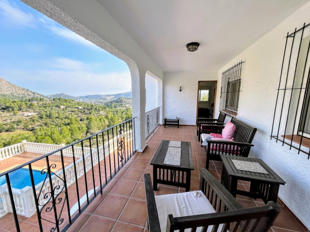 4 bed villa in Benigembla