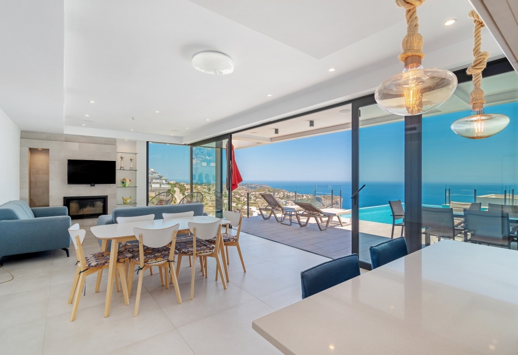 4 bed villa in Benitachell