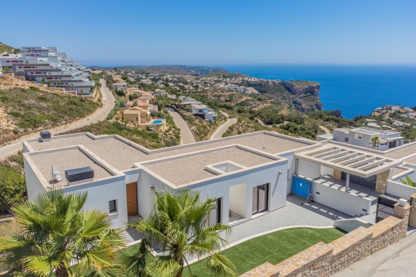 4 bed villa in Benitachell