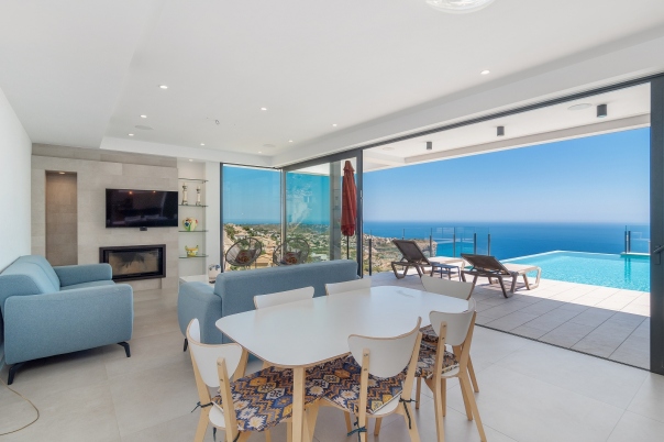 4 bed villa in Benitachell