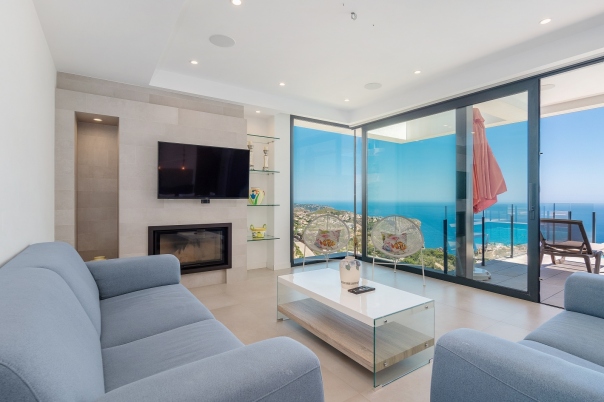 4 bed villa in Benitachell