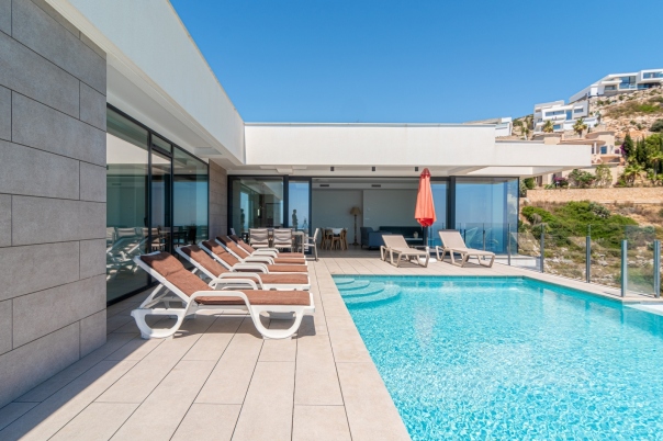 4 bed villa in Benitachell