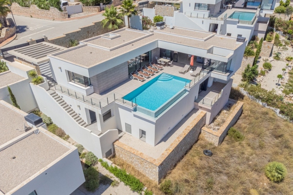 4 bed villa in Benitachell