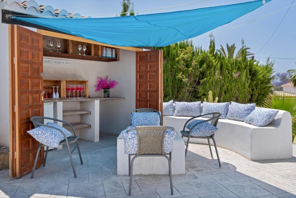 5 bed villas in Javea
