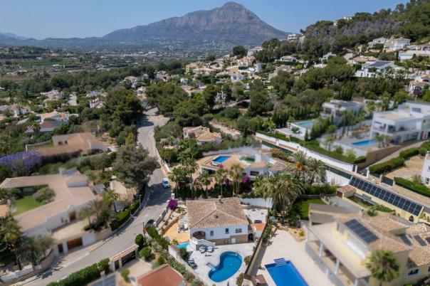 5 bed villas in Javea