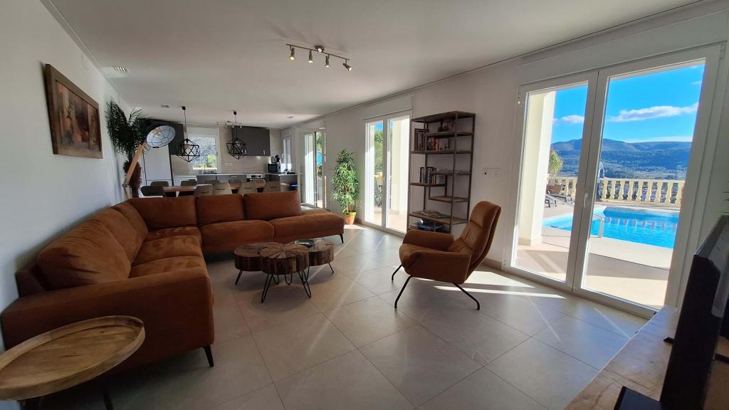 7 bed villa in Alcalalí