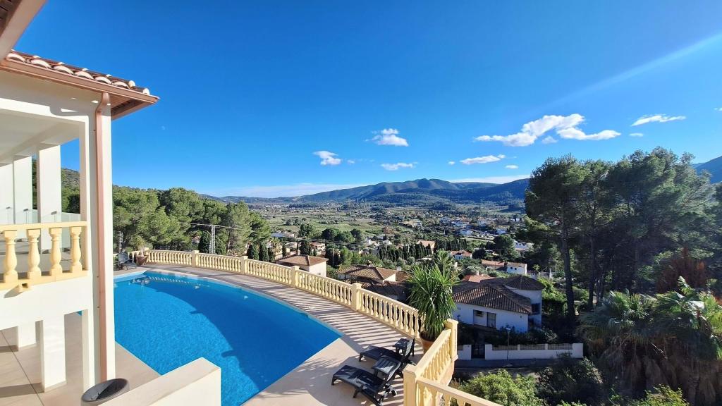 7 bed villa in Alcalalí